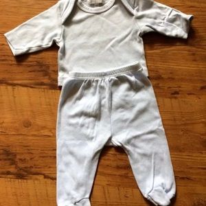 Kissy kissy newborn outfit